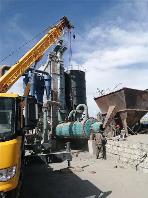 河源市设备搬运等各类工程项目中，吊车起着关键作用