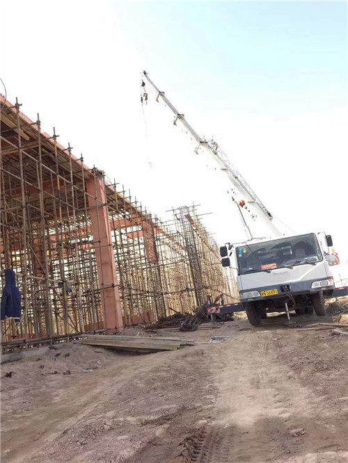 河源市吊车作业的安全注意事项有哪些？